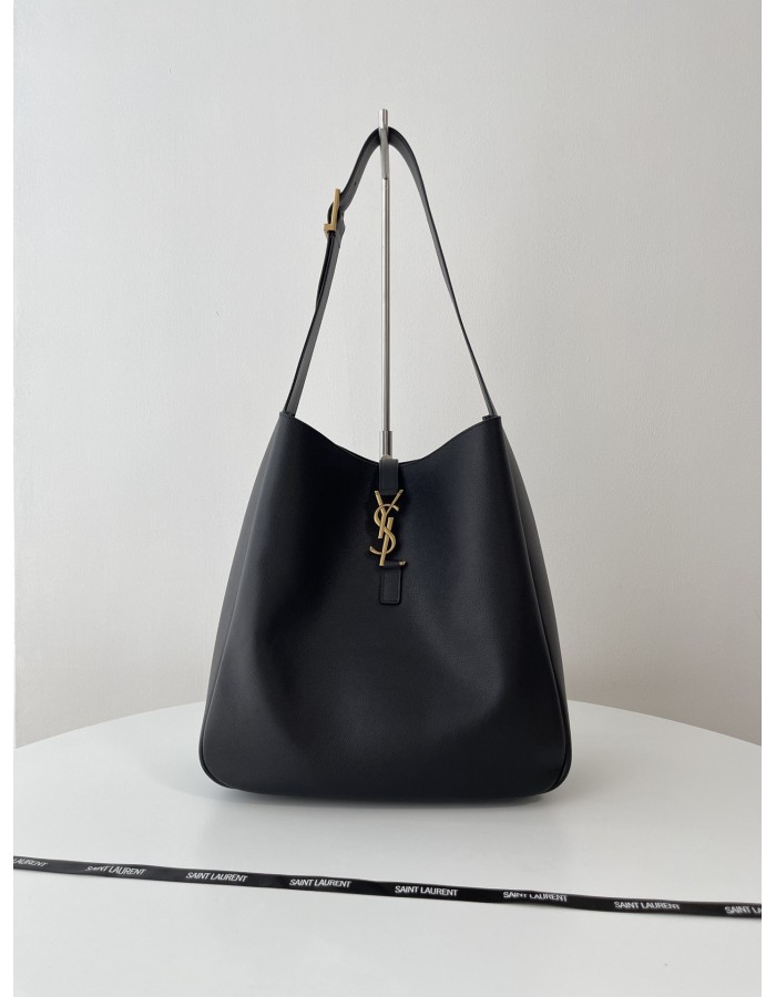 Le 5 à 7 large morbida SAINT LAURENT