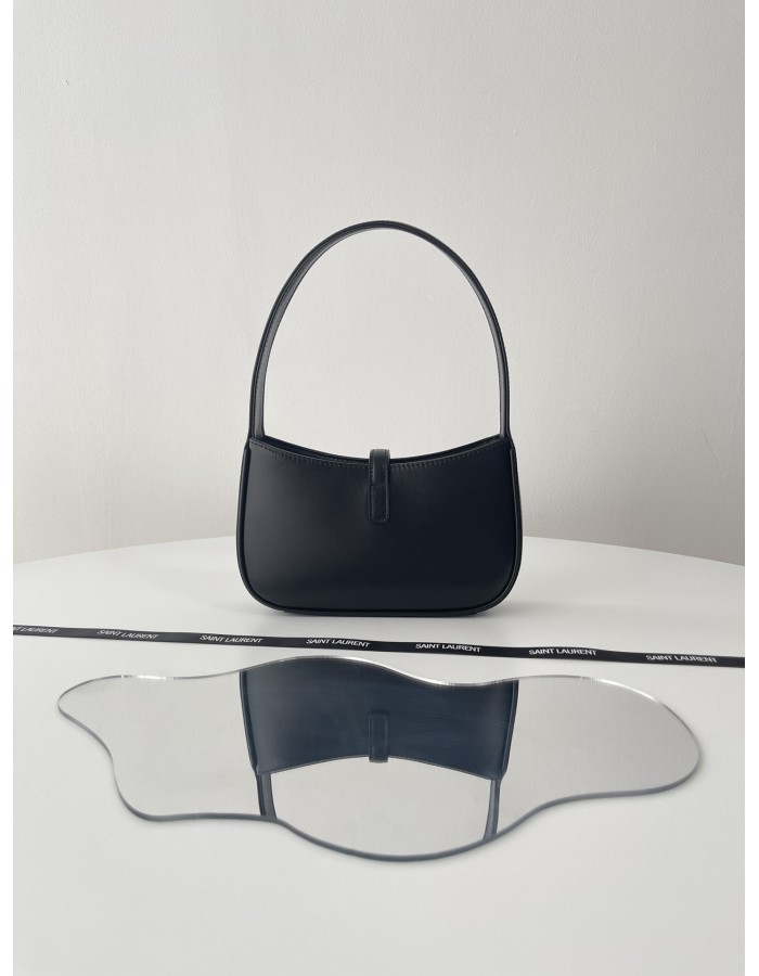 LE 5 À 7 IN PELLE LISCIA SAINT LAURENT