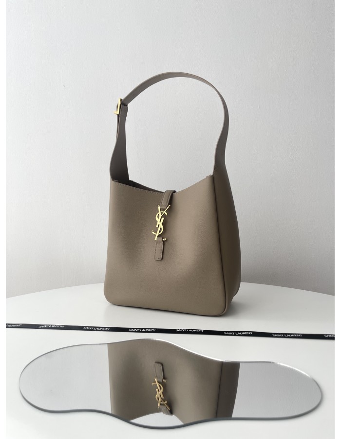LE 5 À 7 SMALL MORBIDA SAINT LAURENT