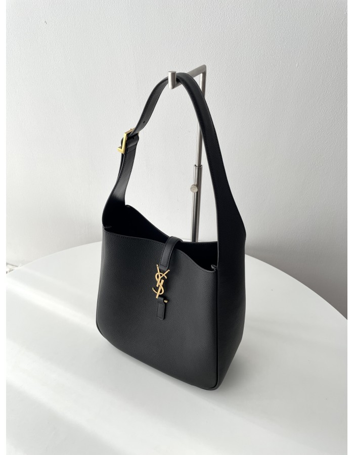 LE 5 À 7 SMALL MORBIDA SAINT LAURENT