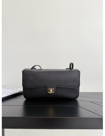 MAXI BORSA CON PATTA CHANEL