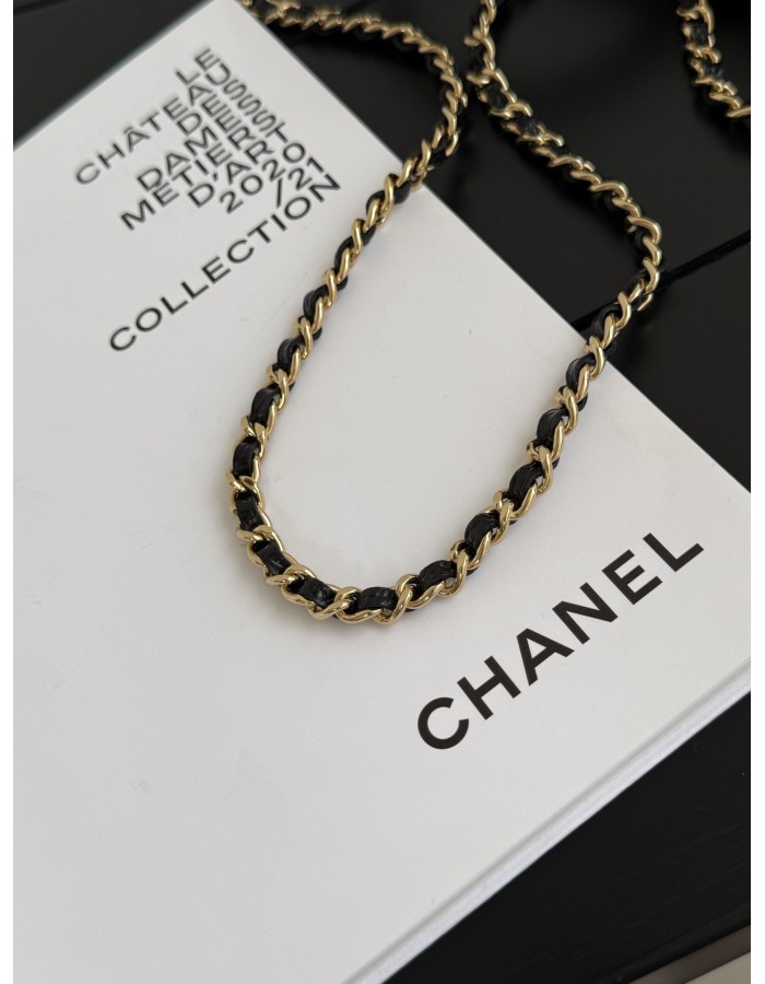 POCHETTE CON CATENA CHANEL