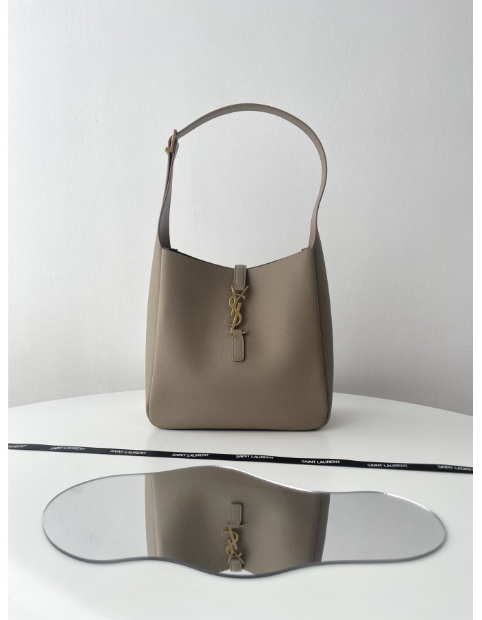 LE 5 À 7 SMALL MORBIDA SAINT LAURENT