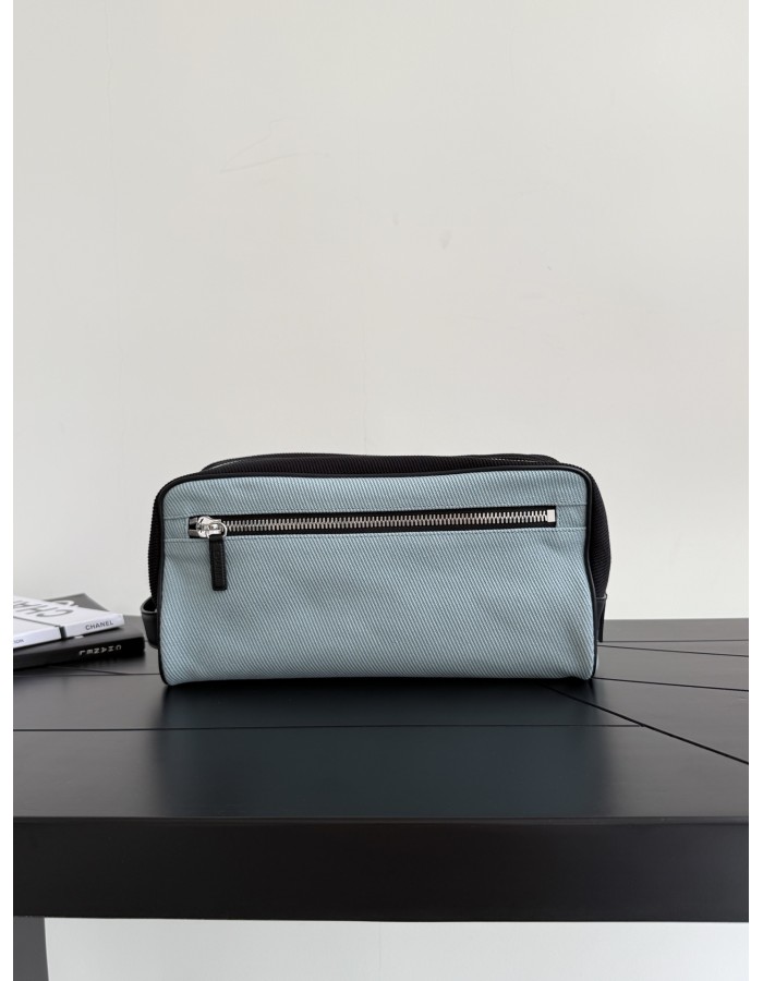 POCHETTE CON CERNIERA GRANDE CHANEL