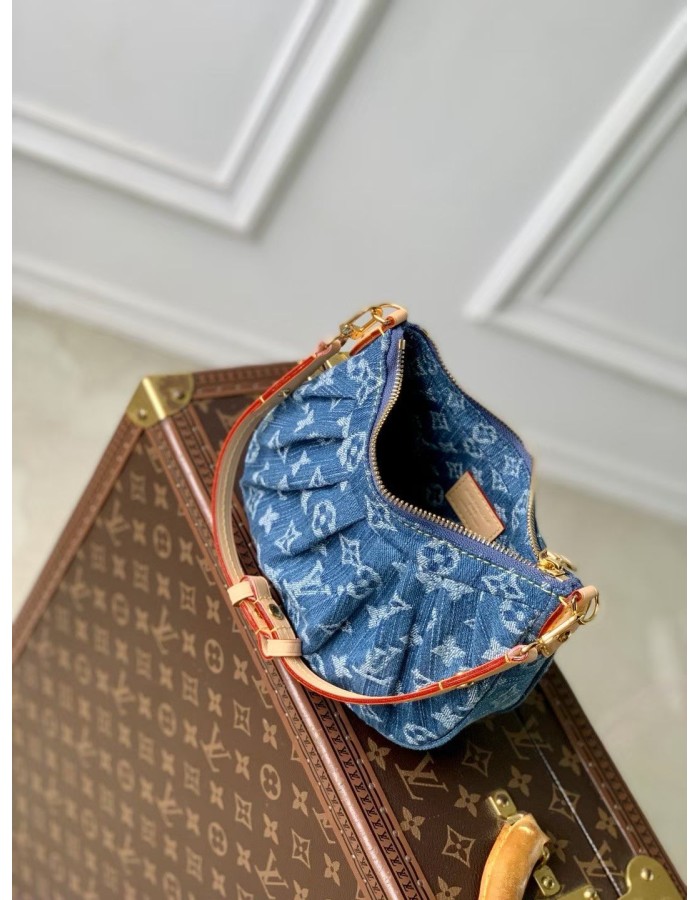 Pochette Valley LOUIS VUITTON