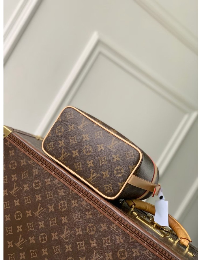 Trousse Toilette Cruiser LOUIS VUITTON