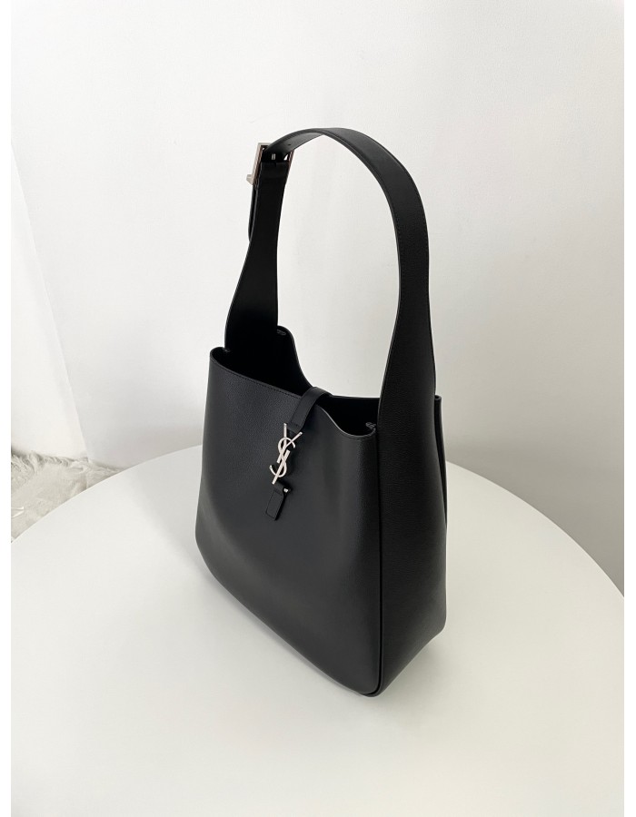 Le 5 à 7 large morbida SAINT LAURENT