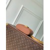 Pochette Vanity Low Key LOUIS VUITTON