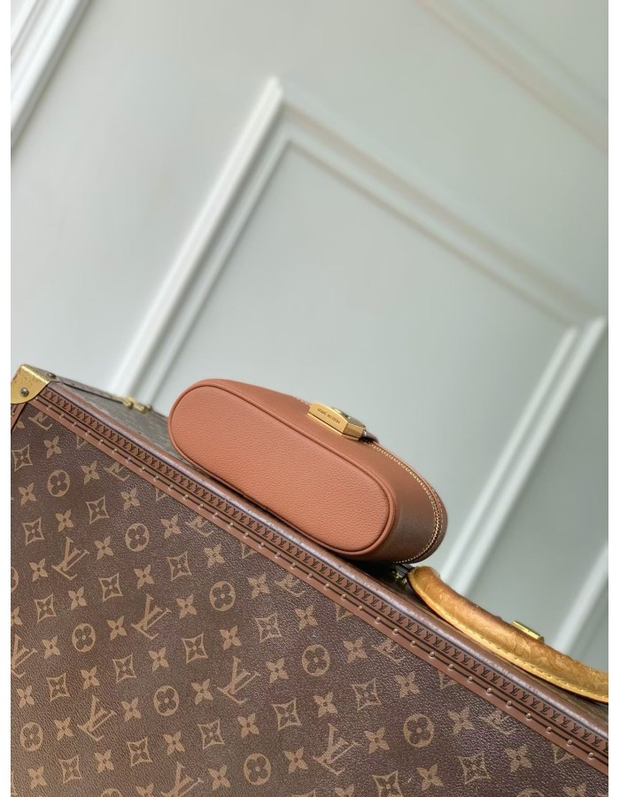 Pochette Vanity Low Key LOUIS VUITTON