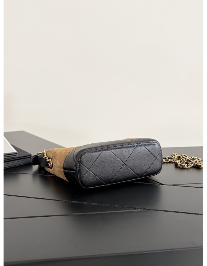 POCHETTE CON CATENA CHANEL