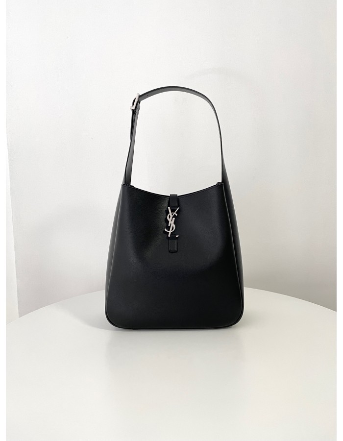 Le 5 à 7 large morbida SAINT LAURENT