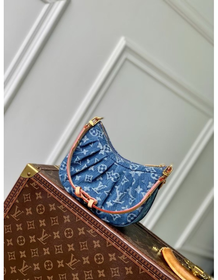 Pochette Valley LOUIS VUITTON