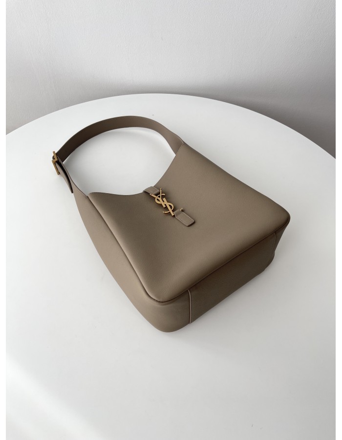LE 5 À 7 SMALL MORBIDA SAINT LAURENT
