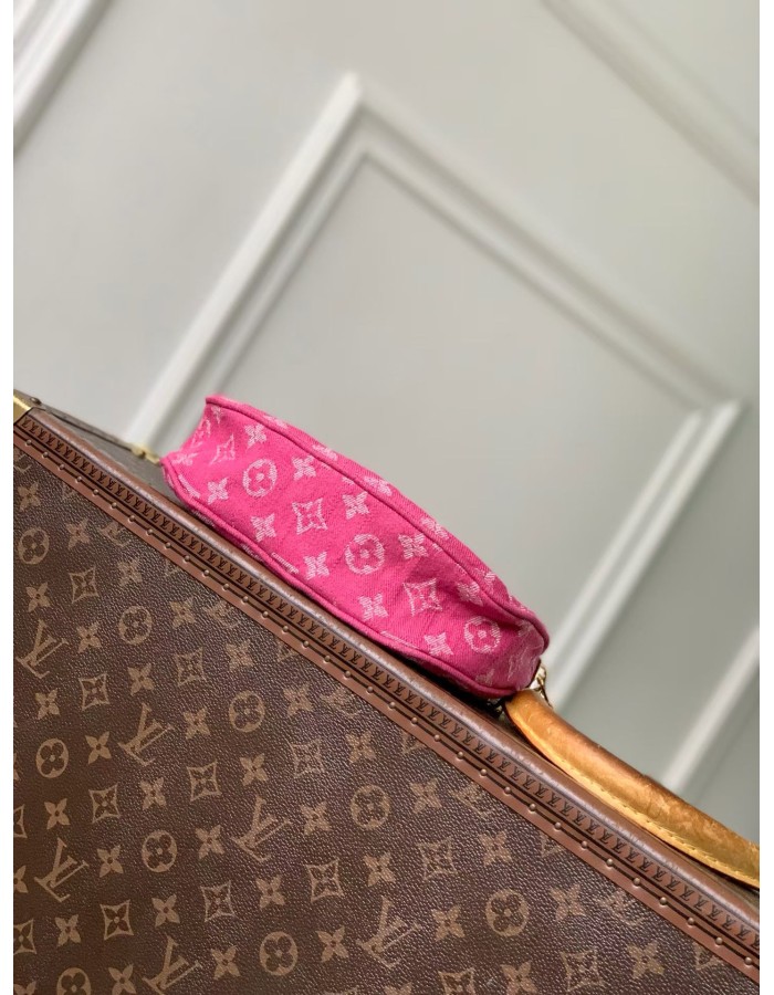 Pochette Valley LOUIS VUITTON