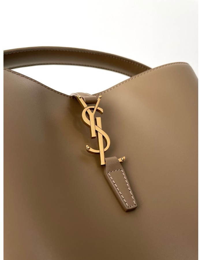 Le 37 SAINT LAURENT