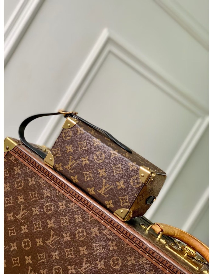 Trousse toilette Locker Dopp Kit Trunk LOUIS VUITTON