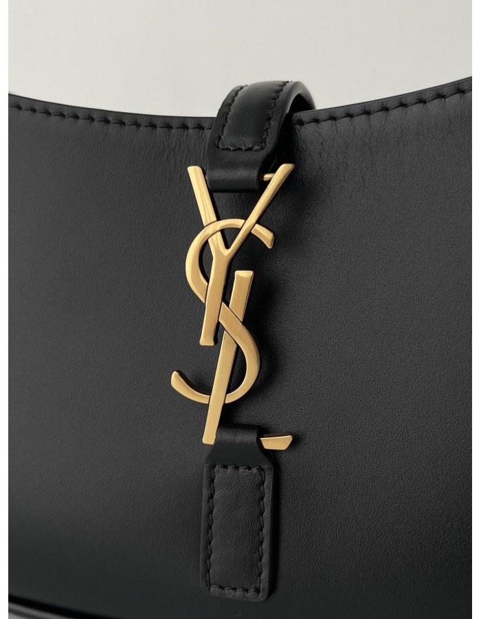 LE 5 À 7 IN PELLE LISCIA SAINT LAURENT