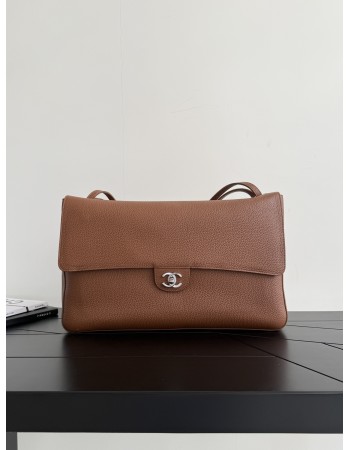MAXI BORSA CON PATTA CHANEL