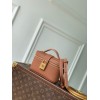 Pochette Vanity Low Key LOUIS VUITTON