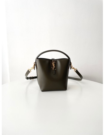 Le 37 SMALL SAINT LAURENT