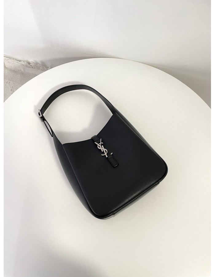 LE 5 À 7 SMALL MORBIDA SAINT LAURENT