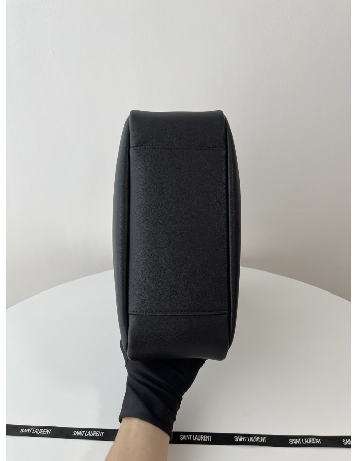 Le 5 à 7 large morbida SAINT LAURENT