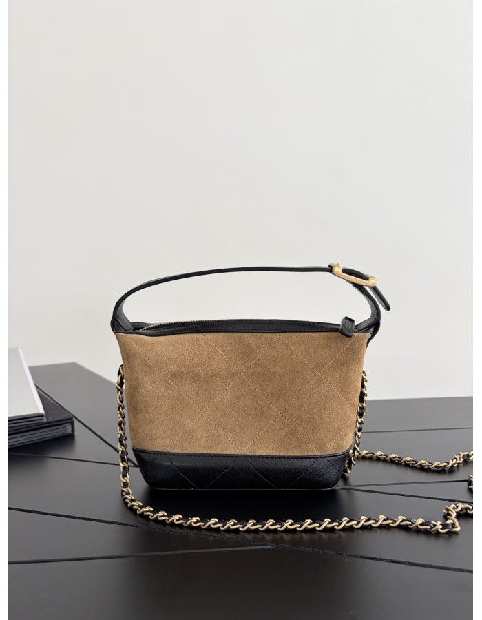 POCHETTE CON CATENA CHANEL