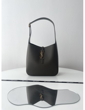 LE 5 À 7 SMALL MORBIDA SAINT LAURENT