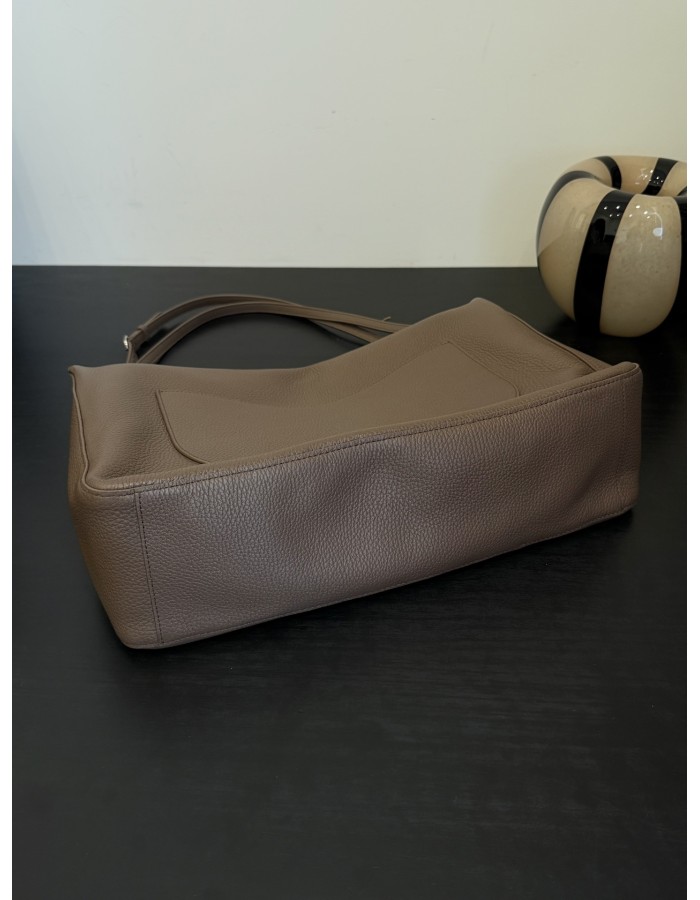 MAXI BORSA CON PATTA CHANEL