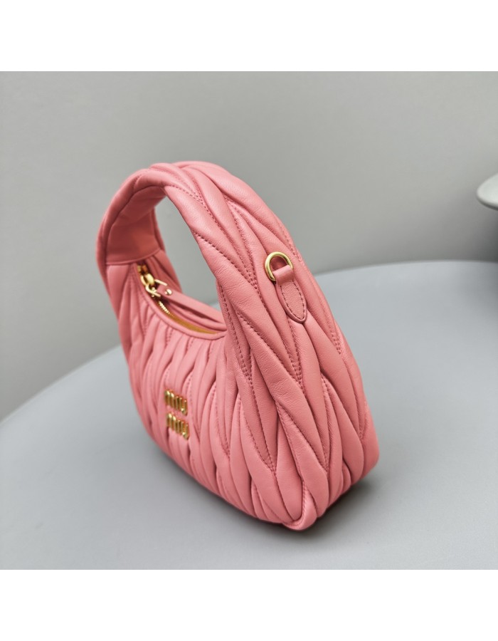 Borsa Wander in nappa matelassé MIUMIU
