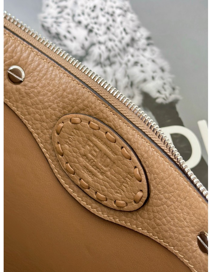 By The Way Soft Medium FENDI