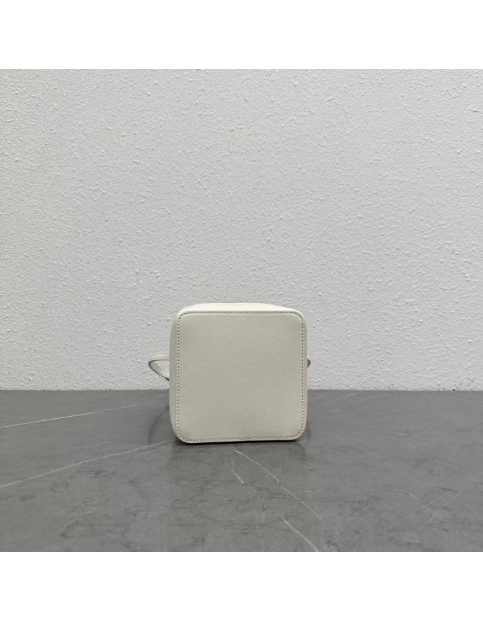 CUBE IN MORBIDA PELLE DI VITELLO CELINE