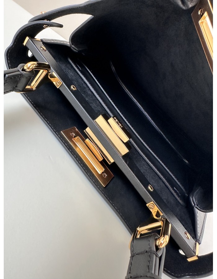 PEEKABOO SOFT MEDIUM FENDI