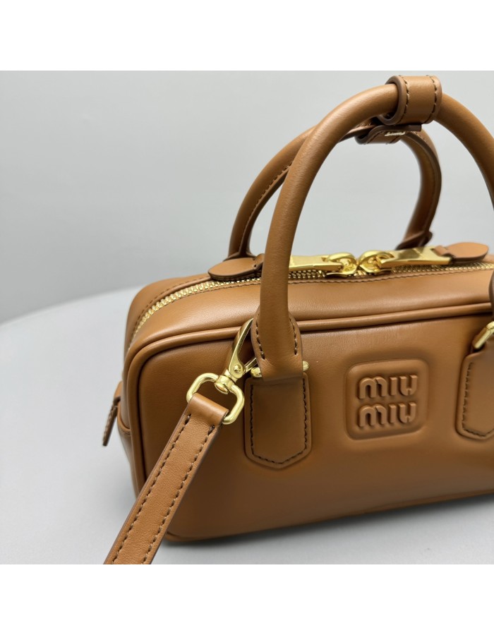 Borsa Arcadie in pelle MIUMIU