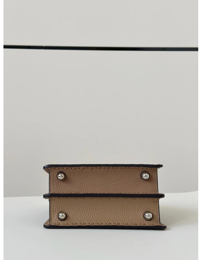 Peekaboo ISeeU Petite FENDI