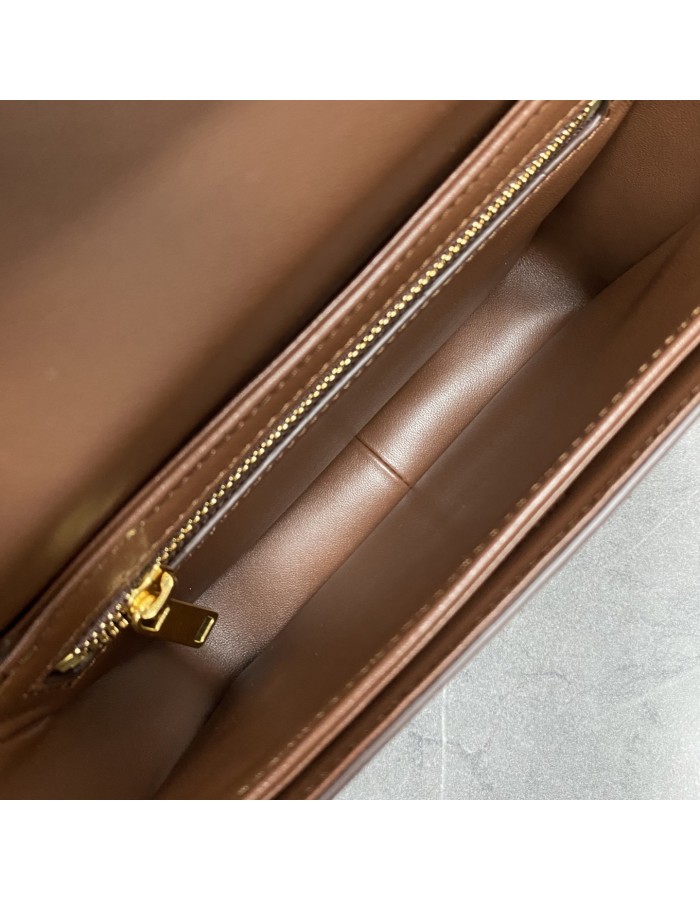 Borsa Teen Triomphe in pelle di vitello lucida CELINE