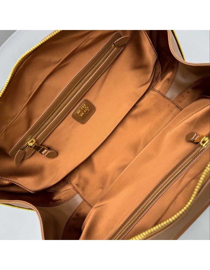 Borsa Beau in pelle MIUMIU
