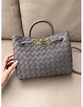Andiamo piccola BOTTEGA VENETA
