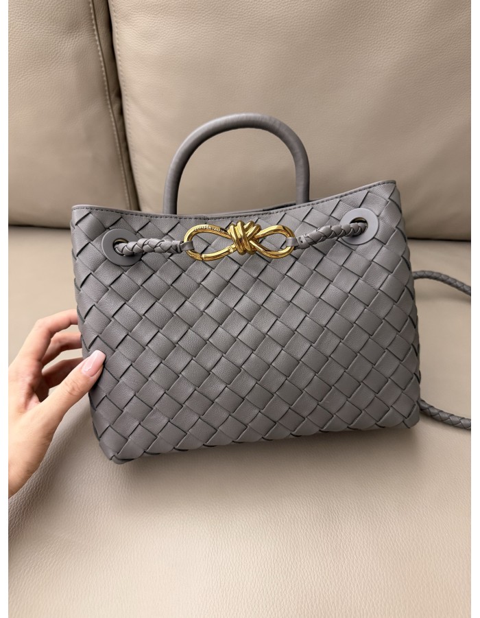 Andiamo piccola BOTTEGA VENETA