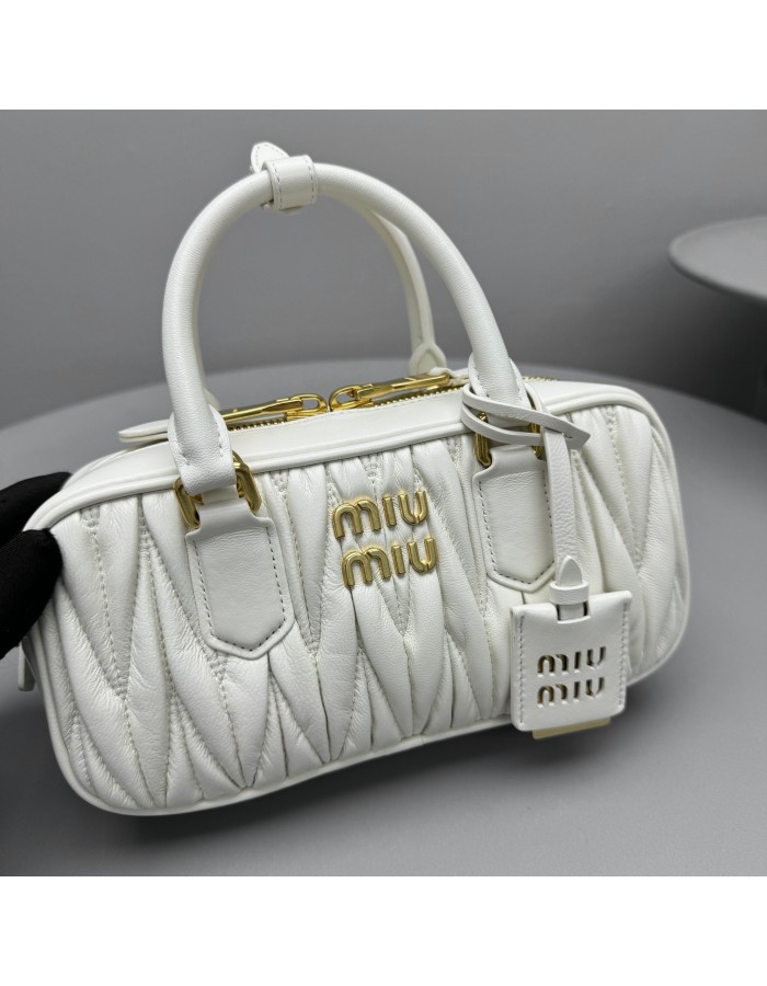Borsa Arcadie in nappa matelassé MIUMIU