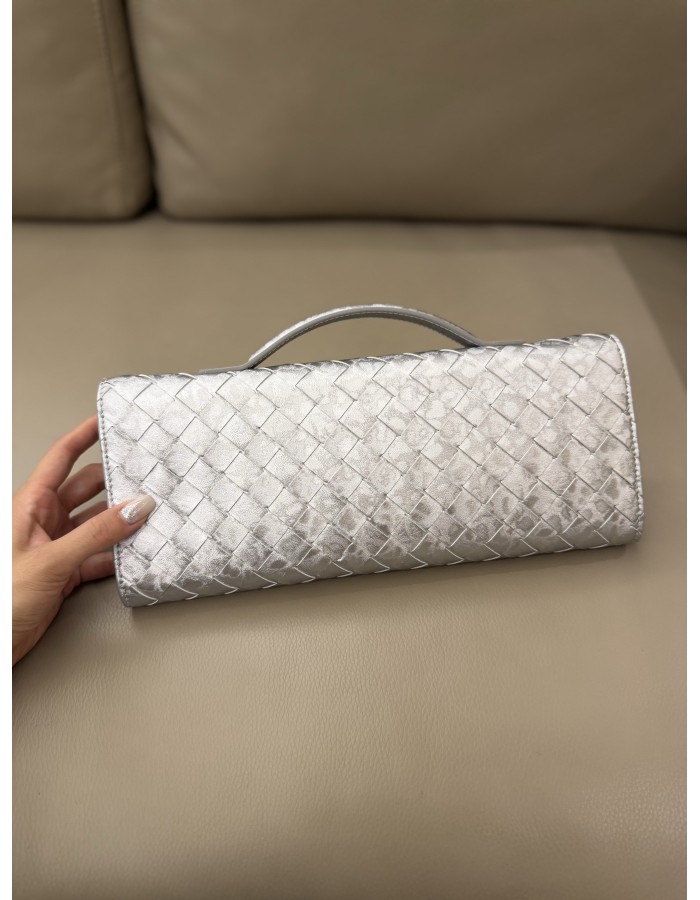 Andiamo Clutch BOTTEGA VENETA
