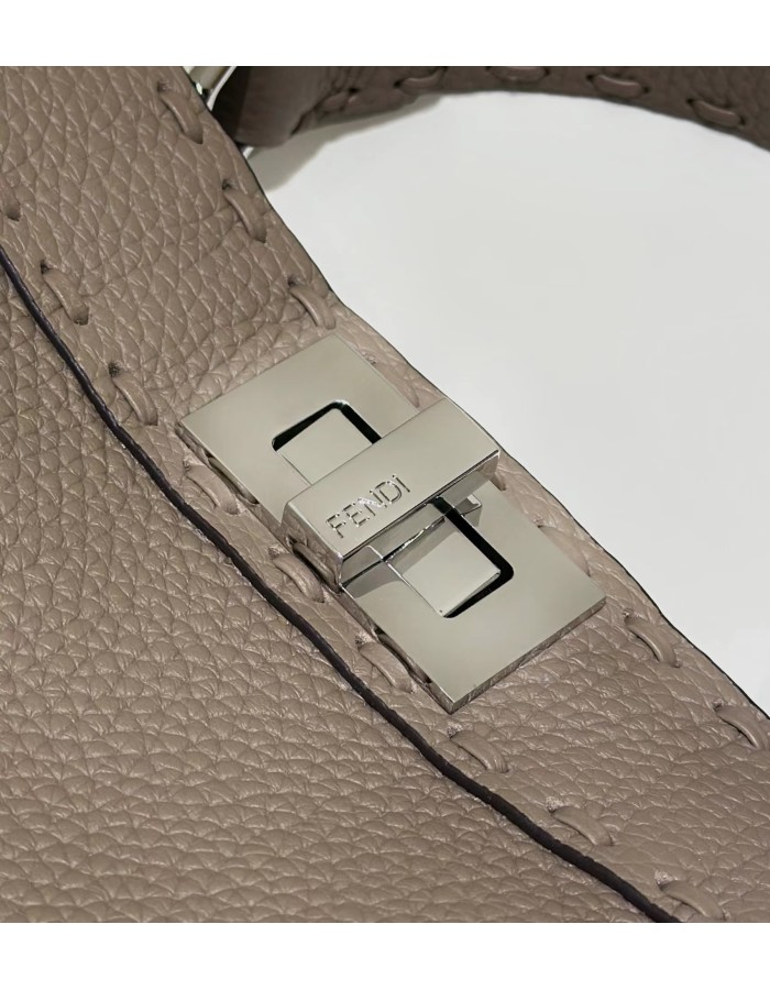 Peekaboo ISeeU Small FENDI
