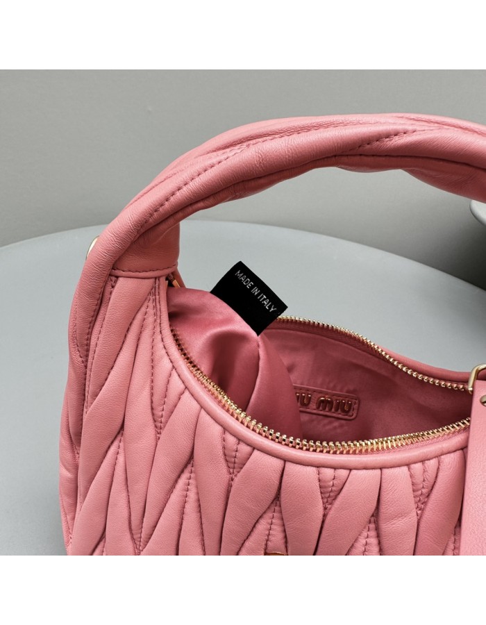 Borsa Wander in nappa matelassé MIUMIU