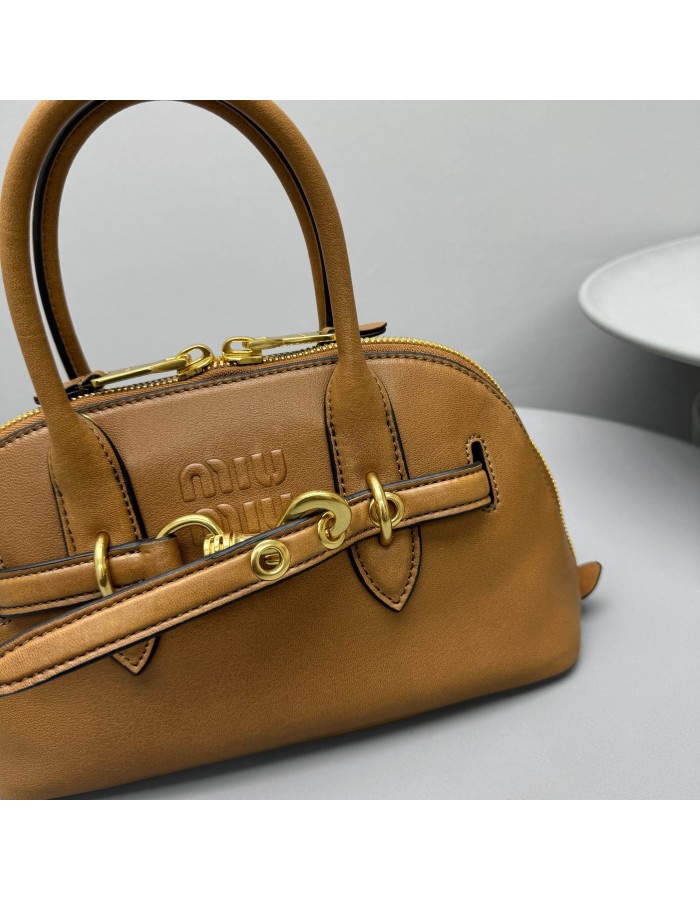 Borsa Aventure in nappa MIUMIU