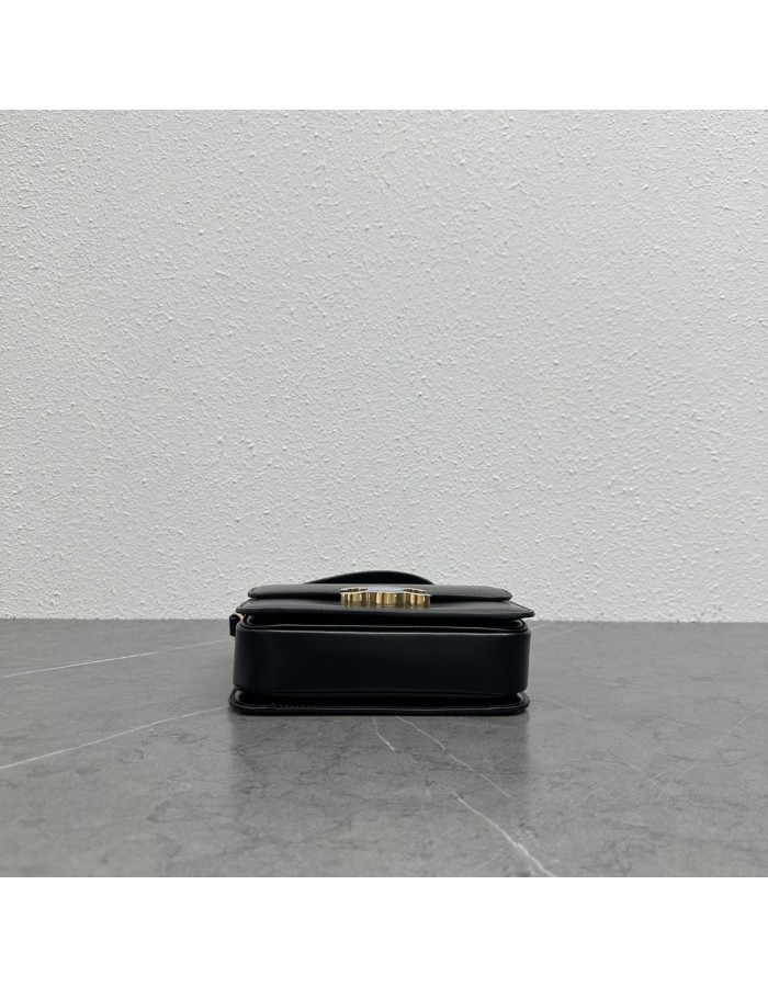 BORSA TEEN TRIOMPHE CON CHIUSURA SMALTATA CELINE