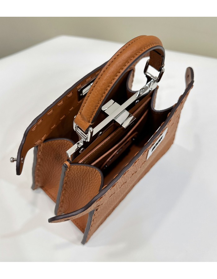 Peekaboo ISeeU Petite FENDI