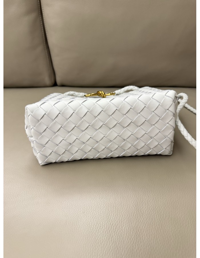 Andiamo piccola BOTTEGA VENETA