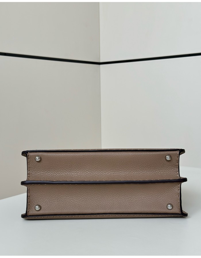 PEEKABOO MEDIUM FENDI