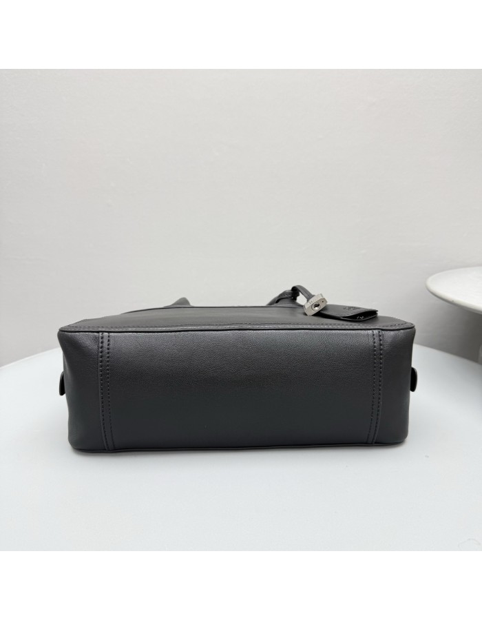 Borsa Vivant in nappa MIUMIU
