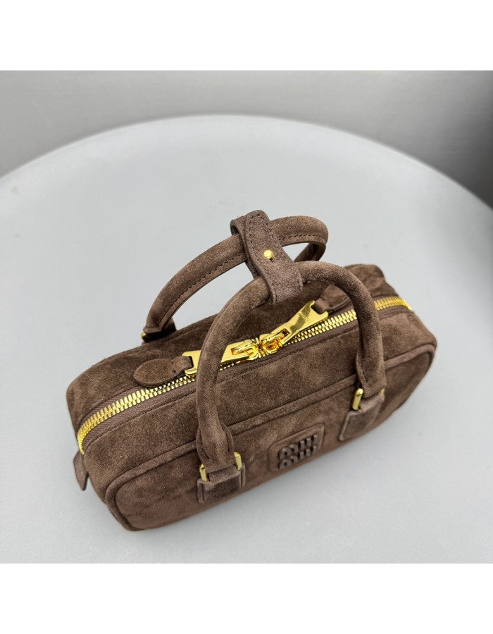 Borsa Arcadie in pelle scamosciata con imbottitura MIUMIU